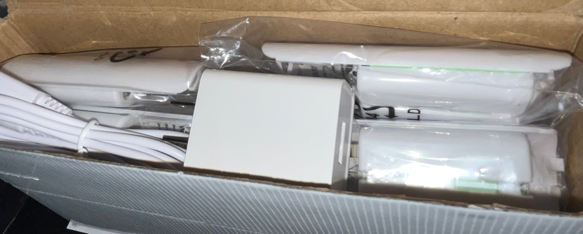 4-in-1 Nintendo Wii & Wii U Charging Dock Station