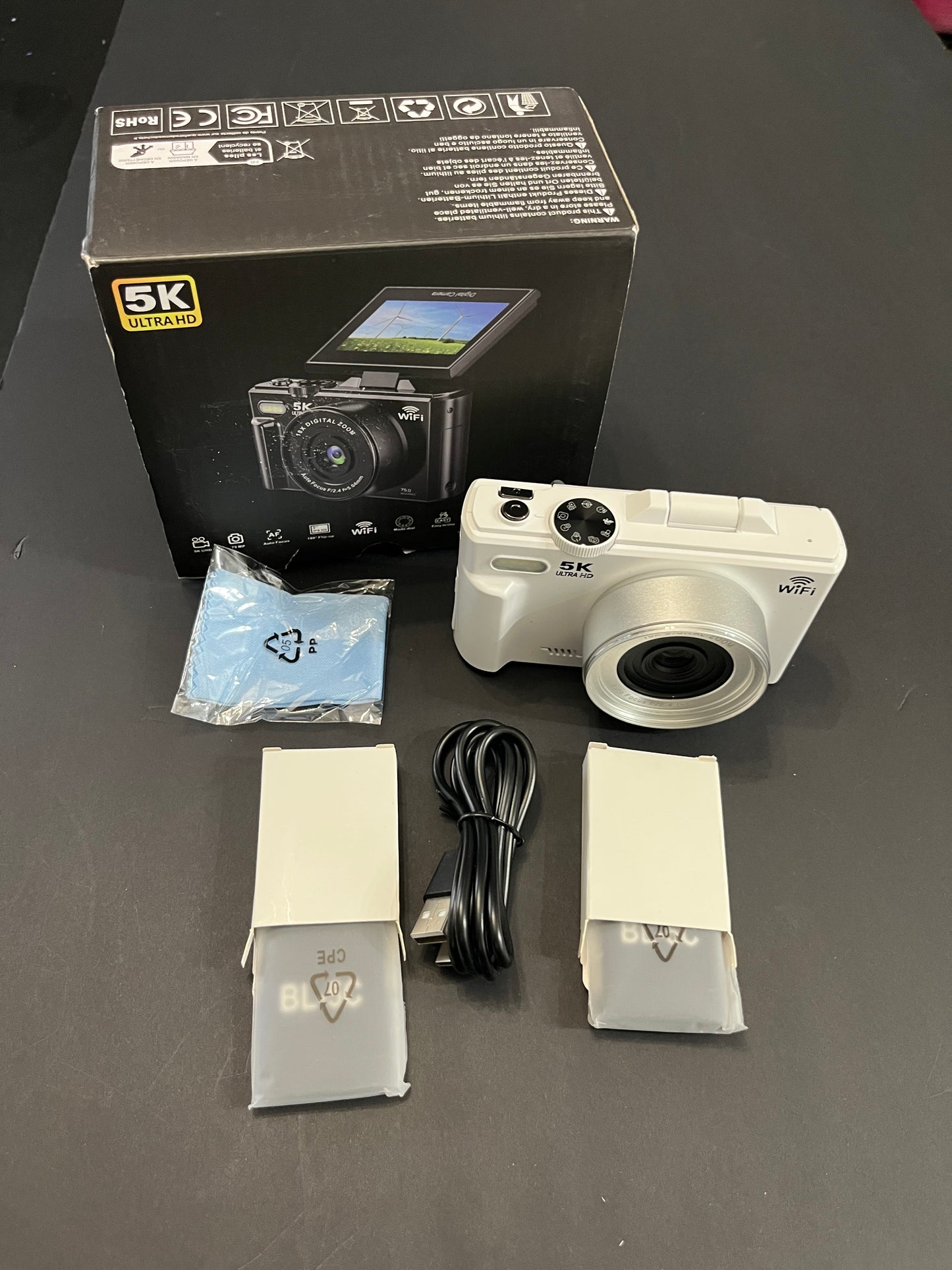 5K Digital Camera - Wifi 75MP UHD-Autofocus Vlogging & YouTube compatible with 3" Flip Swival Screen
