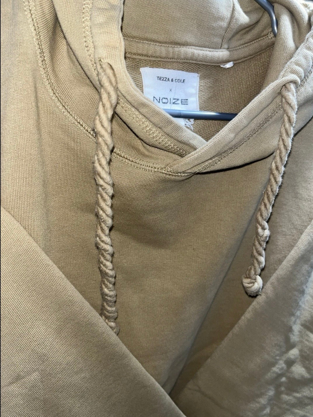 Tezza & Cole NOIZE Hoodie