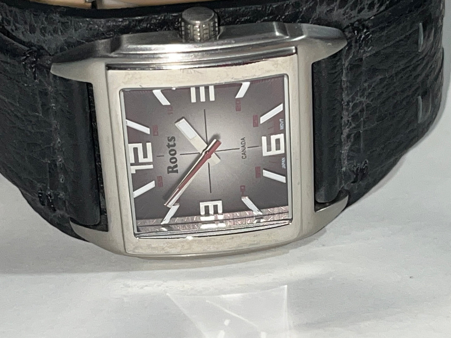 Vintage Roots Canada Watch Simcoe Chunky Cuffed Leather Band Metallic Polished