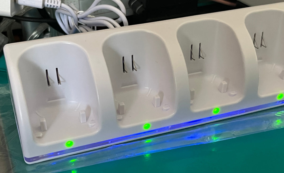 4-in-1 Nintendo Wii & Wii U Charging Dock Station